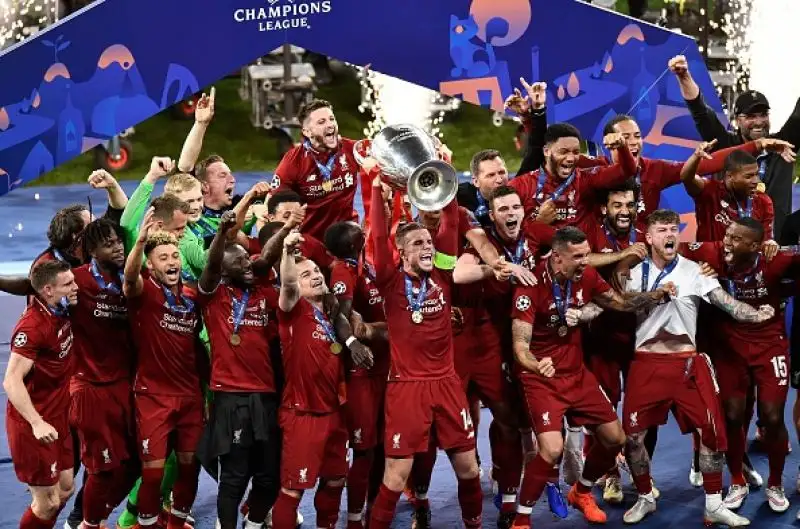 Un gol in apertura su rigore di Salah e uno in chiusura di Origi regalano la sesta Champions ai Reds.