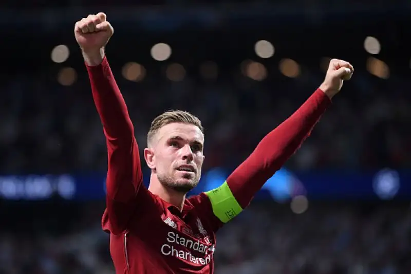 Un gol in apertura su rigore di Salah e uno in chiusura di Origi regalano la sesta Champions ai Reds.