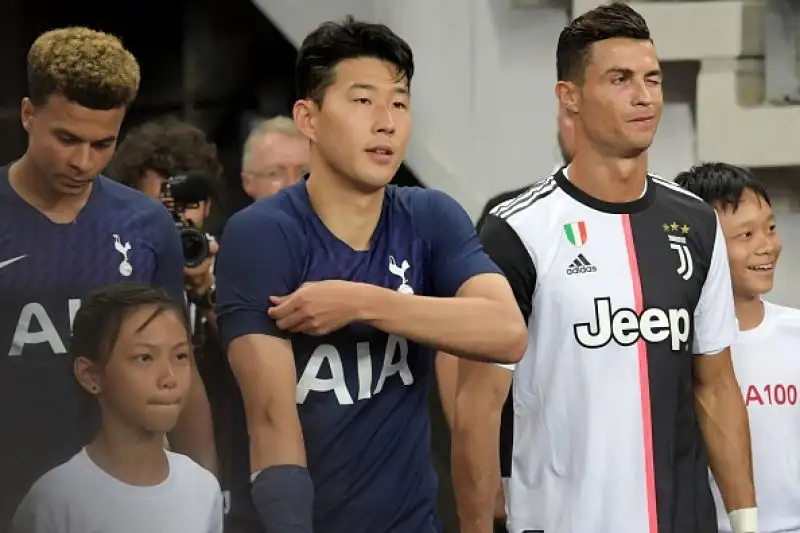 L'asso bianconero ha firmato il 2-1 ma Lucas e Kane hanno fissato il risultato finale sul 3-2.