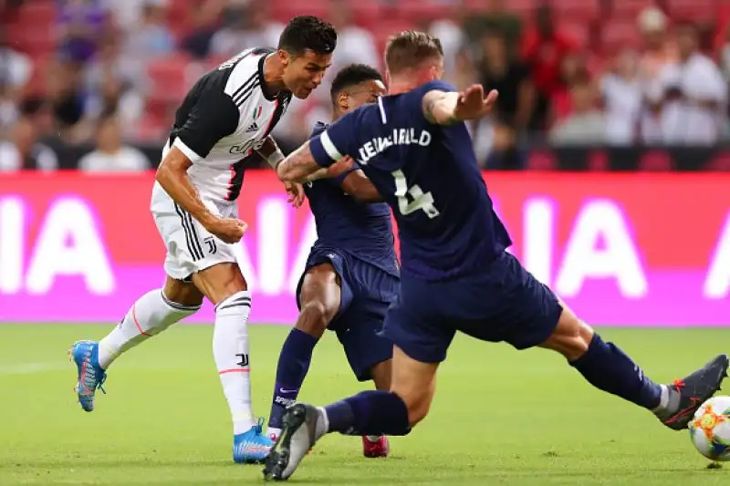L'asso bianconero ha firmato il 2-1 ma Lucas e Kane hanno fissato il risultato finale sul 3-2.