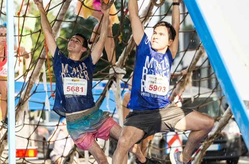 Grande successo per la corsa podistica a ostacoli della 'Lele Forever'.