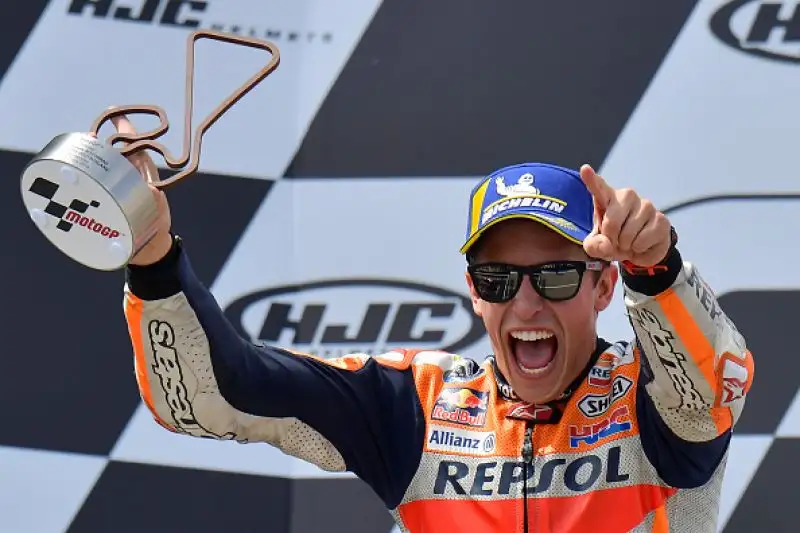 Ai piedi del podio le Ducati di Petrucci e Dovizioso, ottavo Valentino Rossi davanti a Morbidelli.