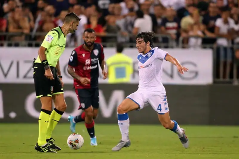 Il Brescia vince in casa del Cagliari, decide Donnarumma.