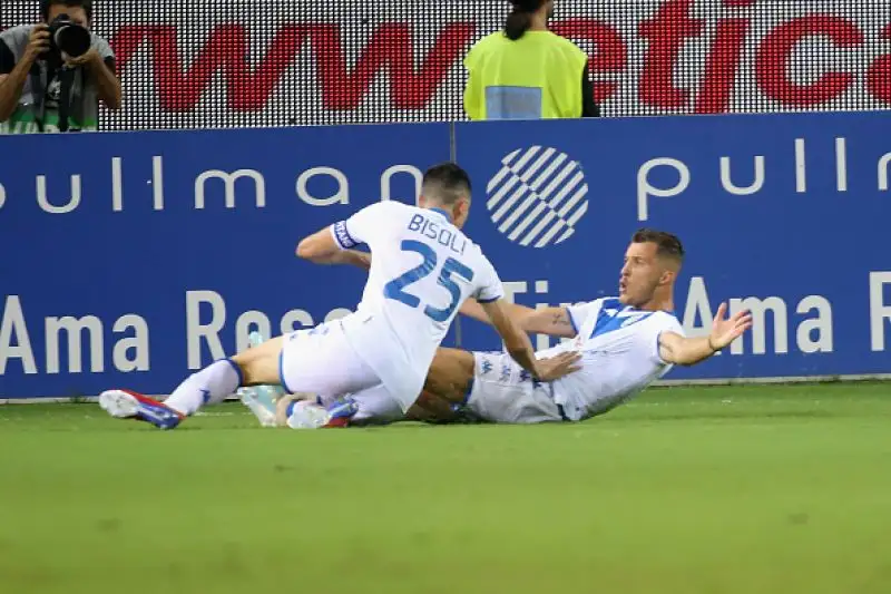 Il Brescia vince in casa del Cagliari, decide Donnarumma.