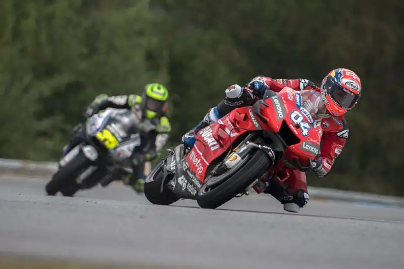 Sesto Valentino Rossi e ottavo Petrucci con Marquez  che allunga ancora nel mondiale.