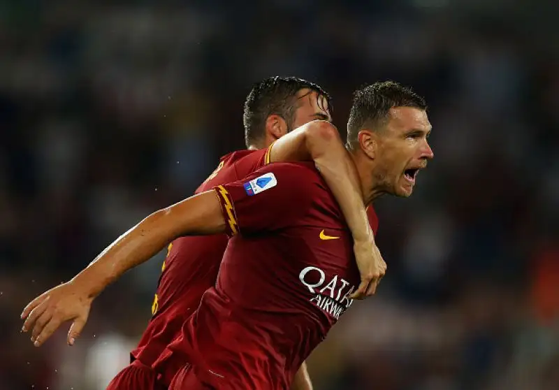 Fonseca non va oltre il 3-3 all'esordio in serie A contro il Genoa: i giallorossi si fanno rimontare ben tre volte dai liguri.