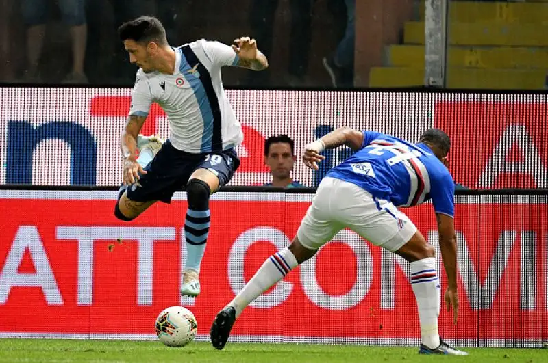 La Lazio stende per 3-0 i blucerchiati a Marassi con le reti di Immobile (doppietta ) e Correa.