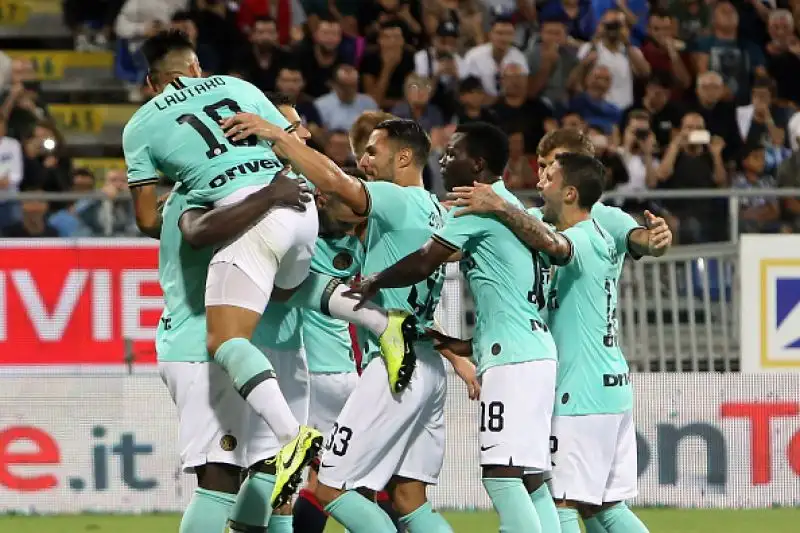 Dopo il vantaggio di Lautaro Martinez e il pareggio di Joao Pedro decide tutto un rigore di Lukaku.