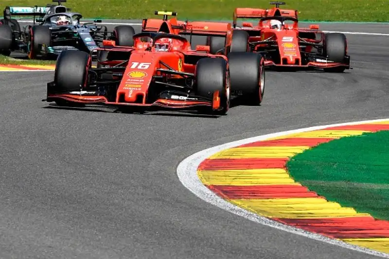 Il pilota monegasco ha vinto davanti alle Mercedes di Hamilton e Bottas e al compagno Vettel, Subito fuori la Red Bull di Verstappen.