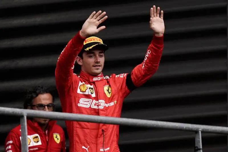 Il pilota monegasco ha vinto davanti alle Mercedes di Hamilton e Bottas e al compagno Vettel, Subito fuori la Red Bull di Verstappen.