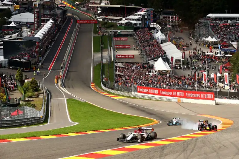 Il pilota monegasco ha vinto davanti alle Mercedes di Hamilton e Bottas e al compagno Vettel, Subito fuori la Red Bull di Verstappen.