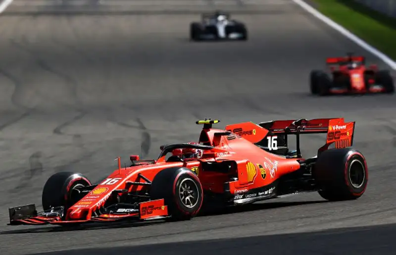 Il pilota monegasco ha vinto davanti alle Mercedes di Hamilton e Bottas e al compagno Vettel, Subito fuori la Red Bull di Verstappen.