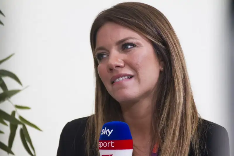 Molti giornalisti all'opera a Monza, tra questi Federica Masolin,