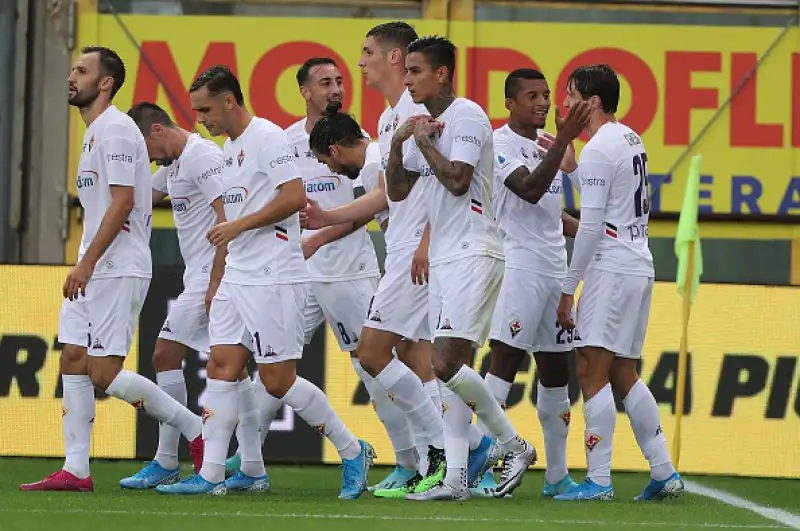 Fiorentina beffata nei minuti di recupero: termina in parità, 2-2, il primo posticipo di serie A contro l'Atalanta giocato al Tardini.