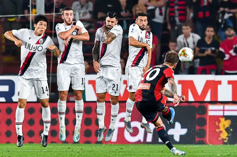 Pari senza gol tra Genoa e Bologna