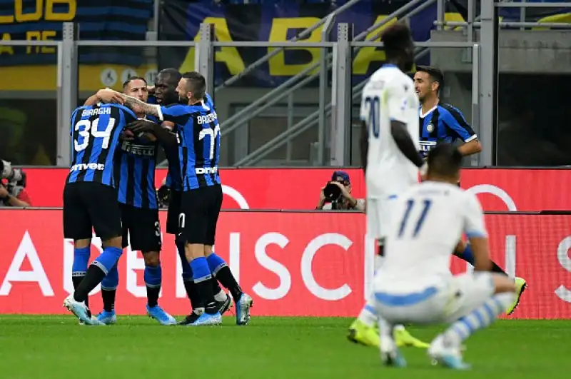 L'Inter risponde alla Juventus e resta al comando della serie A con cinque vittorie in cinque partite