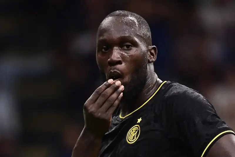 Ospiti avanti al 62' con Olayinka, pareggio nei minuti di recupero di Barella per i neroazzurri.