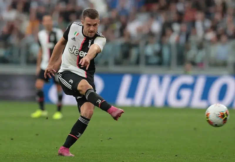 Una brutta Juventus batte soffrendo il Verona per 2-1 in una partita valida per la quarta giornata di seri e A