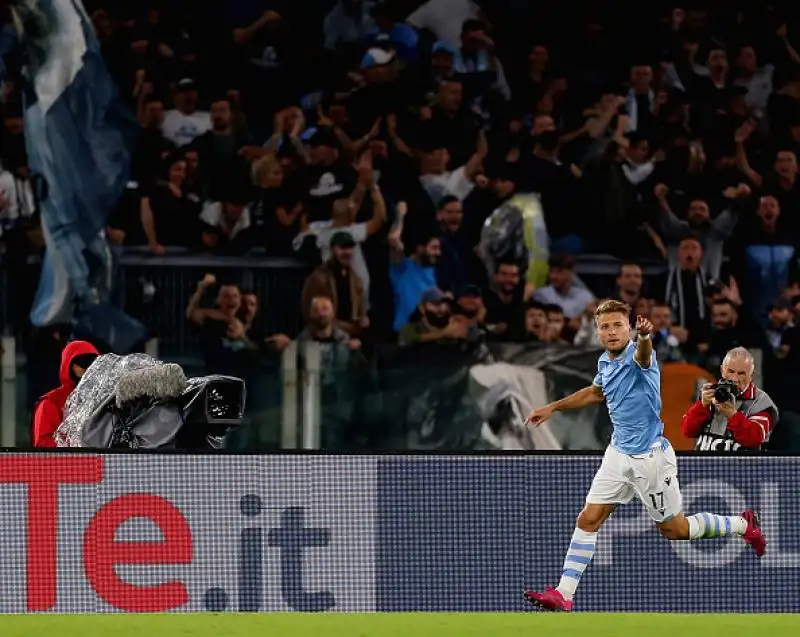 Immobile e Marusic abbattono i crociati all'Olimpico.