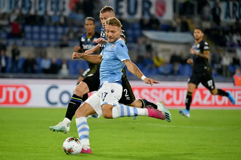 Immobile e Marusic abbattono i crociati all'Olimpico.