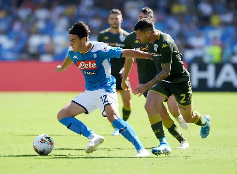 La squadra di Ancelotti si è imposta grazie alle reti di Mertens e Manolas.