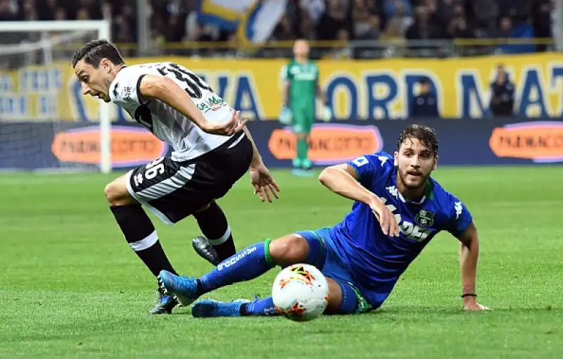 Il Parma supera di misura allo scadre il Sassuolo grazie all'autorete di Bourabia
