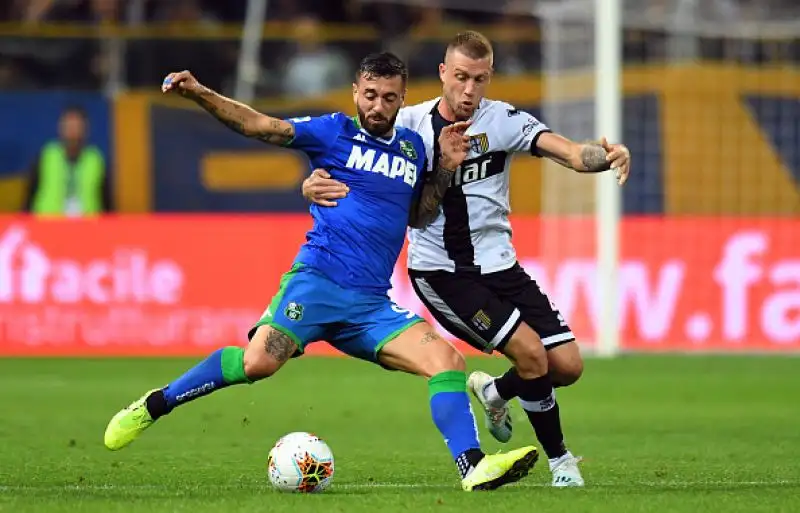 Il Parma supera di misura allo scadre il Sassuolo grazie all'autorete di Bourabia