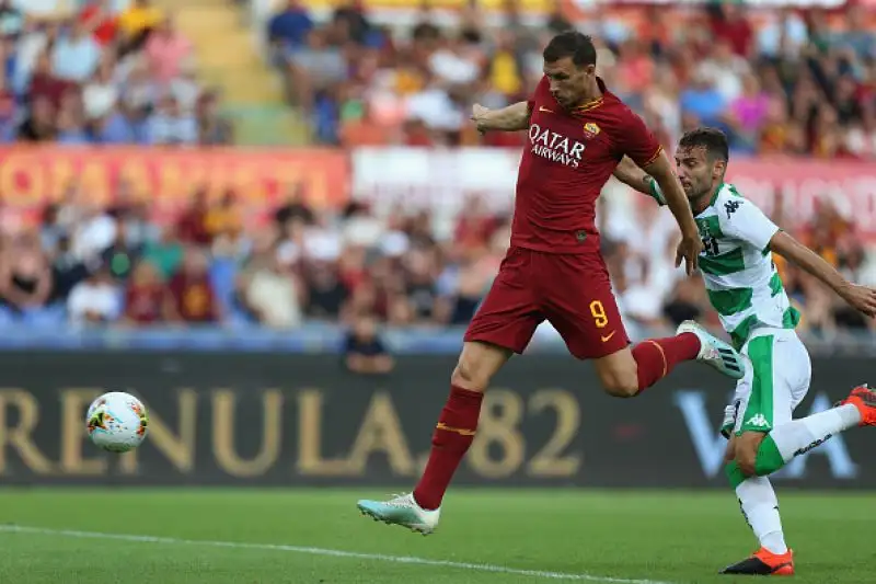 Per i capitolini a segno Cristante, Dzeko, Mkhitaryan e Kluiwert, doppietta di Berardi per gli emiliani.
