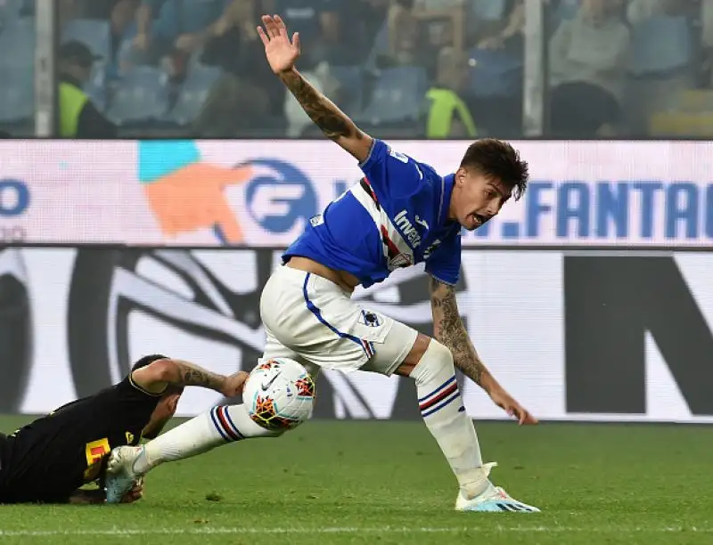I milanesi hanno vinto con le reti si Sensi, Alexis Sanchez , poi espulso, e Gagliaridni. Di Jankto il gol dei padroni di casa.
