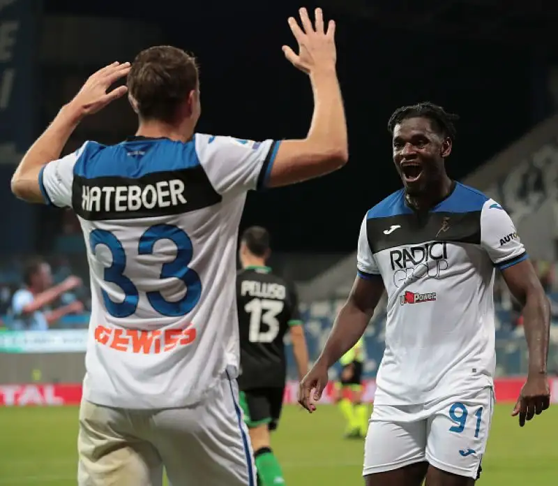 Gli orobici sono andati in gol due volte con il Papu Gomez, Gosens e Zapata, di Defrel il gol dei neroverdi.