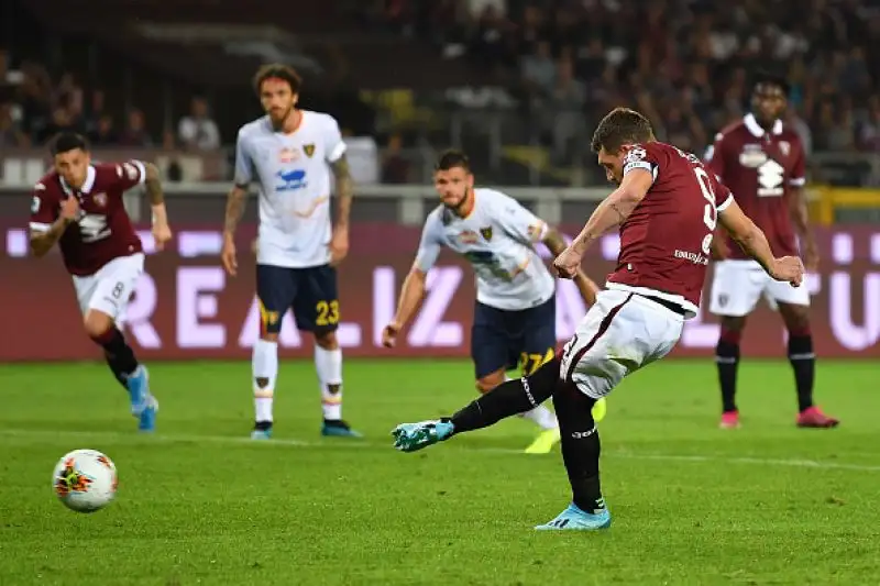 Il Lecce è andato in vantaggio con Farias, e dopo il pareggio su rigore di Belotti, ha trovato il gol vittoria con Mancosu.