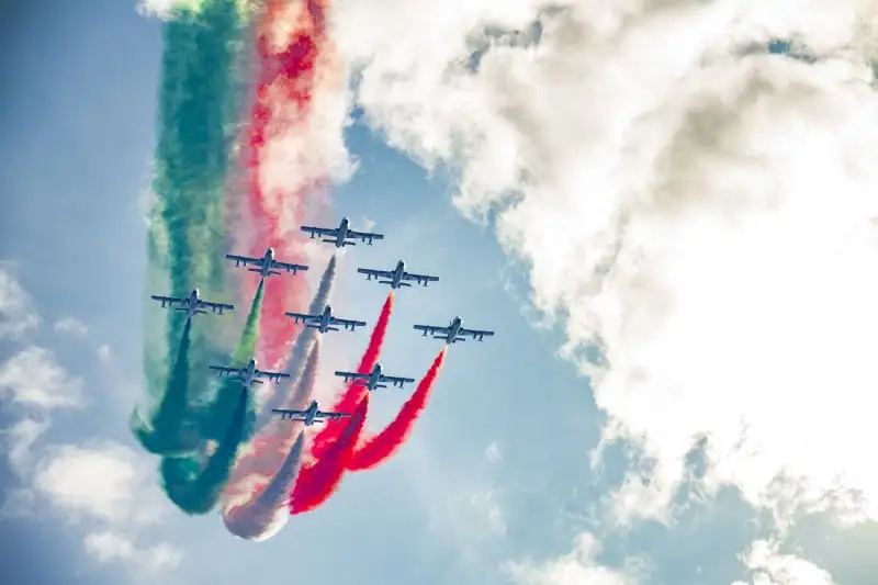 Non sono mancate le evoluzioni della pattuglia acrobatica in occasione del Gp d’Italia di F1.