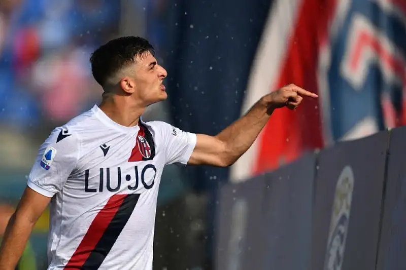 Doppietta di Donnarumma e rete di Cistana per le rondinelle. Bani, Palacio, Poli e Orsolini in gol per gli ospiti.