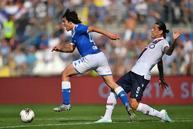 Doppietta di Donnarumma e rete di Cistana per le rondinelle. Bani, Palacio, Poli e Orsolini in gol per gli ospiti.