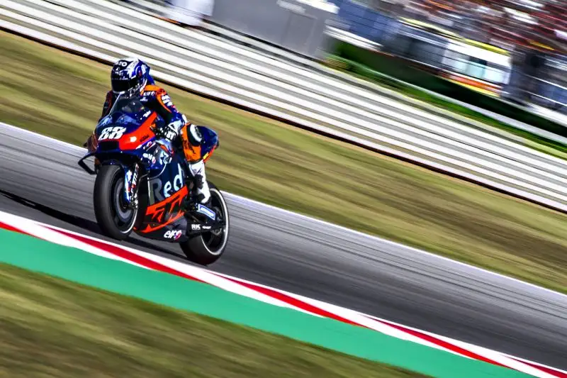 Le immagini delle prove del Gran Premio di San Marino e della riviera di Rimini negli scatti di Cristian Lovati.