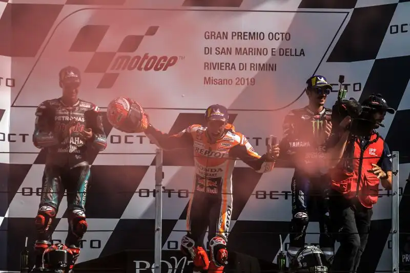 Sul podio con il campione del mondo anche Fabio Quartararo e Vinales, quarto Valentino Rossi, Sesto Dovizioso.