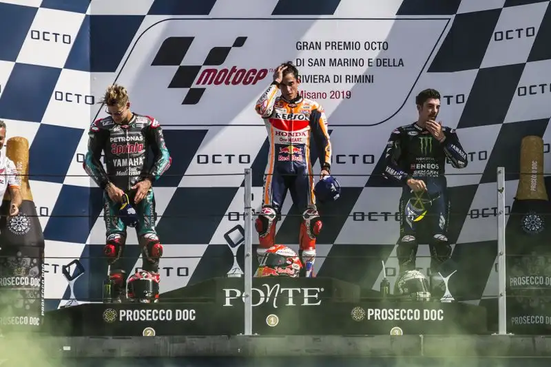 Sul podio con il campione del mondo anche Fabio Quartararo e Vinales, quarto Valentino Rossi, Sesto Dovizioso.