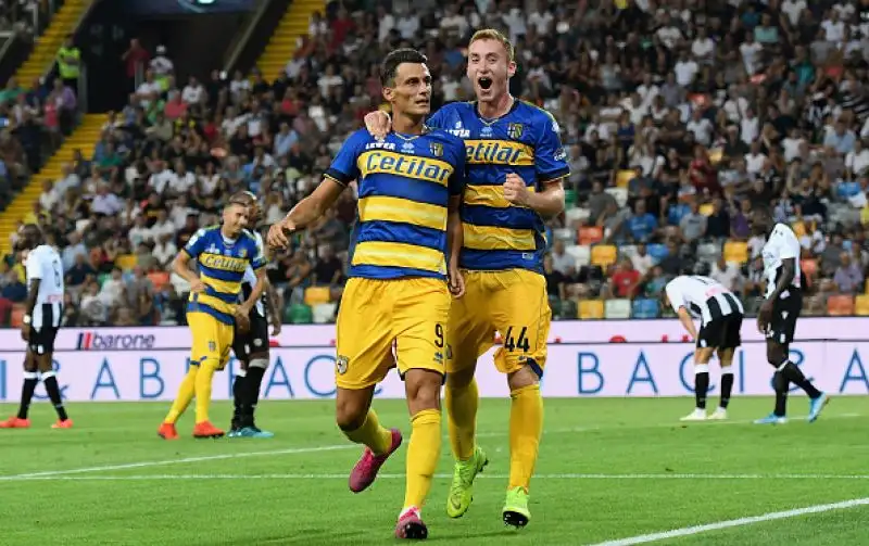 Dopo l'iniziale vantaggio dei padroni di casa con Lasagna rimonta dei crociati con i gol di Gervinho, Gagliolo e Inglese.