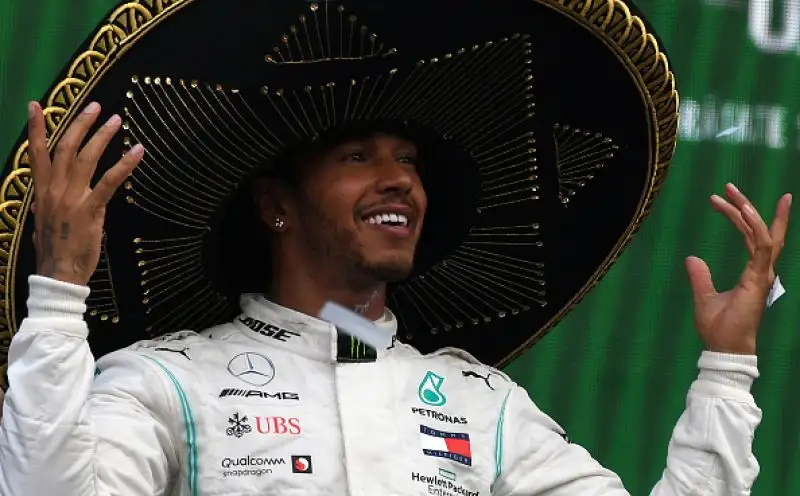 Sul podio alle spalle del britannico la Ferrari di Vettel e Bottas, quarto l'altro ferrarista Leclerc davanti alle Red Bull di Albon e Verstappen.