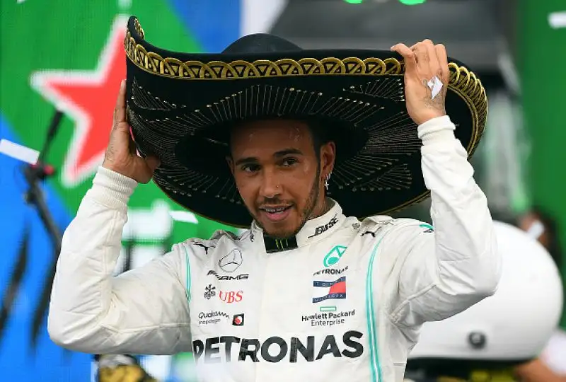 Sul podio alle spalle del britannico la Ferrari di Vettel e Bottas, quarto l'altro ferrarista Leclerc davanti alle Red Bull di Albon e Verstappen.