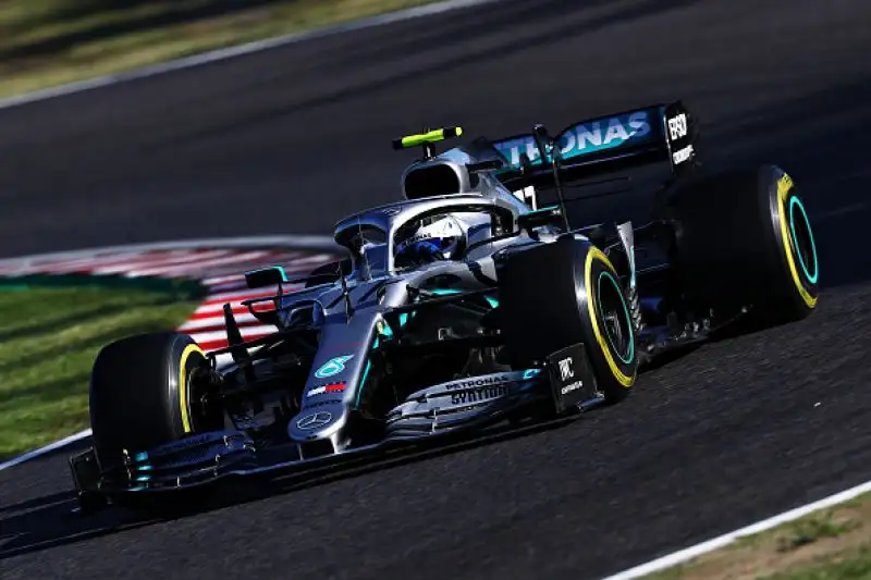 Partenza sbagliata delle Rosse, la Mercedes vince il Mondiale costruttori.