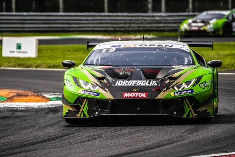 Con la Lamborghini Huracan GT3 Evo di Emil Frey Racing Costa e Altoè hanno ottenuto nel Tempio della Velocità il titolo piloti del campionato.
