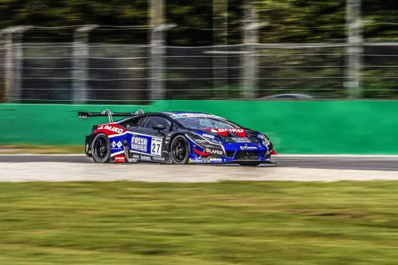 Con la Lamborghini Huracan GT3 Evo di Emil Frey Racing Costa e Altoè hanno ottenuto nel Tempio della Velocità il titolo piloti del campionato.