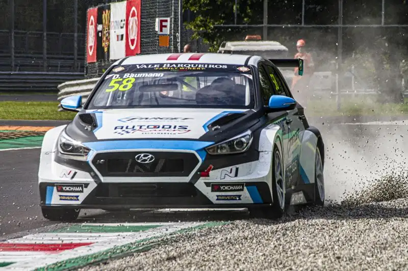 Il successo di Josh Files è arrivato con il primo posto di gara-2 quando, con la sua Hyundai i30 N, ha prevalso su Julien Briché e Daniel Lloyd.