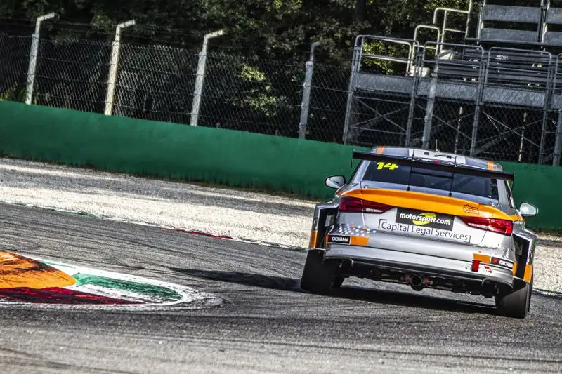 Il successo di Josh Files è arrivato con il primo posto di gara-2 quando, con la sua Hyundai i30 N, ha prevalso su Julien Briché e Daniel Lloyd.