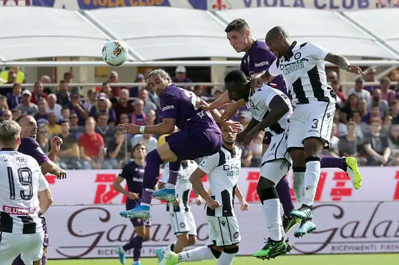 I padroni di casa ottengono i tre punti nella ripresa grazie a un colpo di testa di Milenkovic sugli sviluppi di un calcio d'angolo.