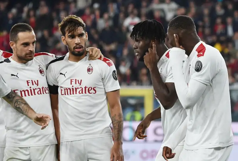 Vantaggio rossoblu con Shone, pareggio di Theo Hernandez e vantaggio degli ospiti con un rigore di Kessie. Nel finale Shone si fa parare un rigore da Reina.