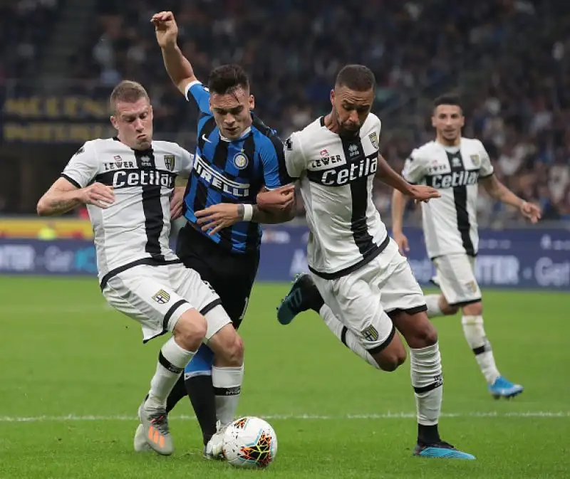 Per i nerazzurri in gol Candreva e Lukaku, Karamoh e Gervinho per gli ospiti.