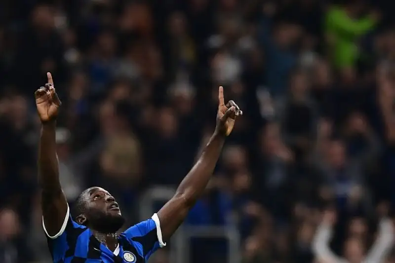 Per i nerazzurri in gol Candreva e Lukaku, Karamoh e Gervinho per gli ospiti.