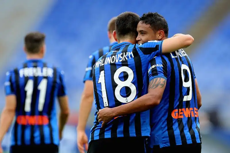 Gara spettacolare quella dell'Olimpico tra Lazio e Atalanta. Avanti di tre reti, i nerazzurri si sono fatti rimontare dai biancocelesti.